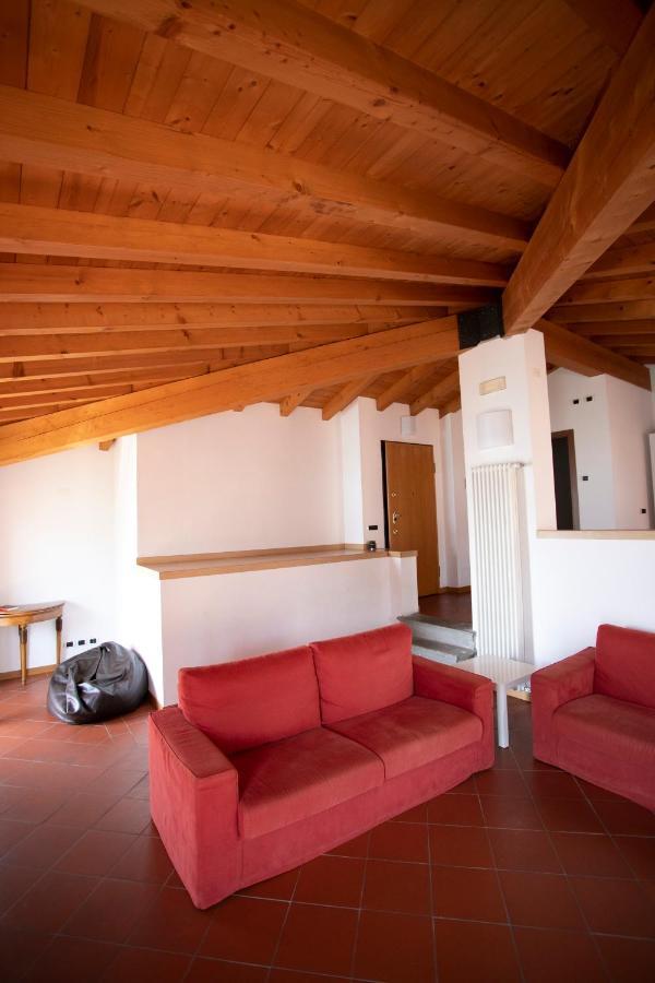 Iseolakerental - Casa Del Pescatore Riva di Solto Exterior foto
