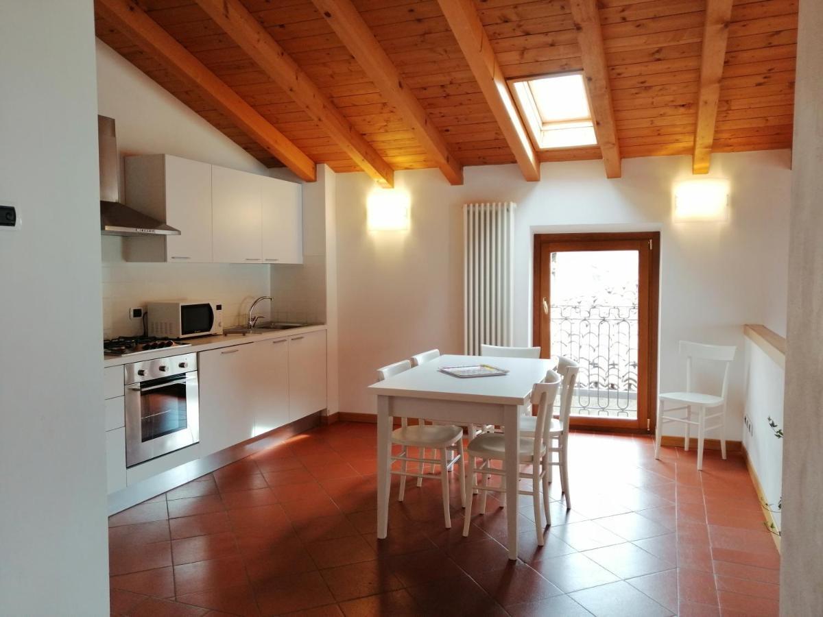 Iseolakerental - Casa Del Pescatore Riva di Solto Exterior foto